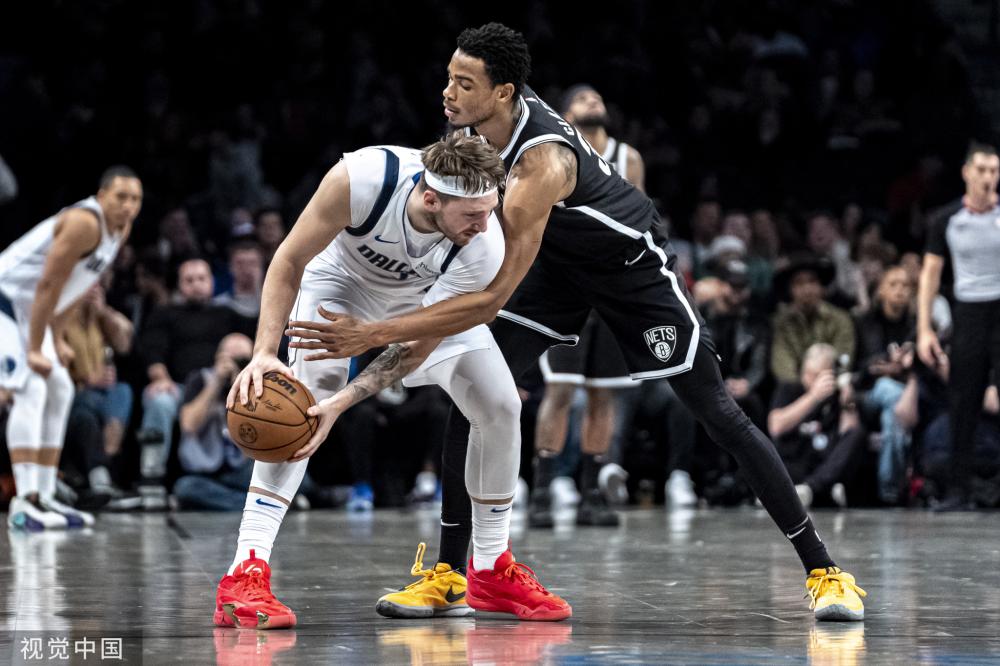 推动校园足 推动校园足