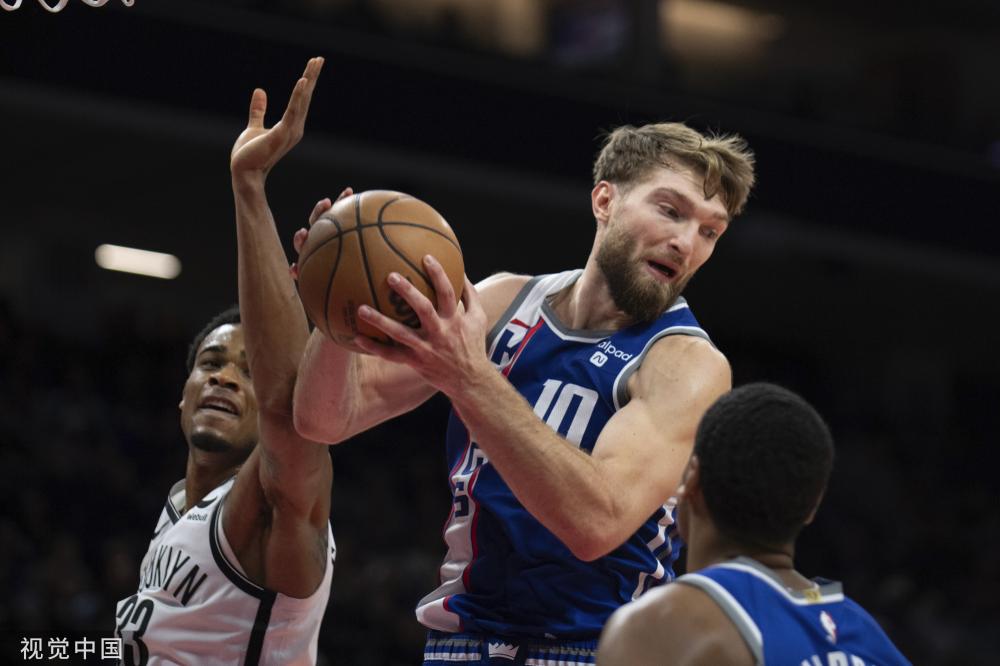 主力中锋的 主力中锋的