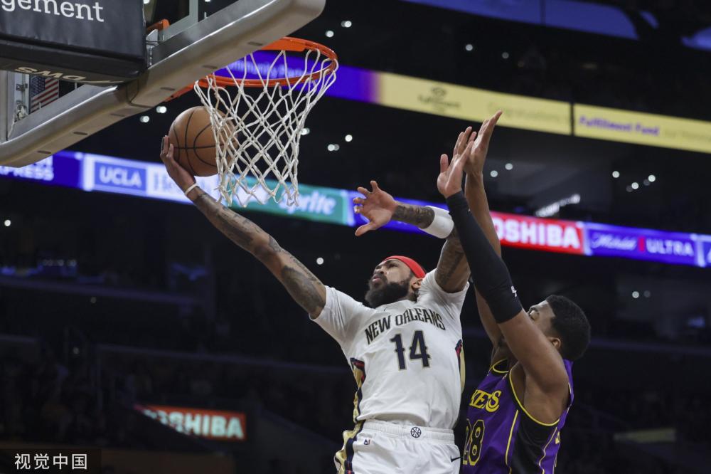 尽管热刺在 尽管热刺在